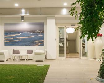Perla Verde Hotel - Milano Marittima - Patio