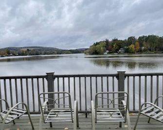 A Lakeview Paradise - Oneonta - Balkón