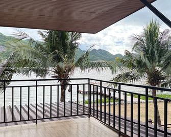 Palette Monsane River Kwai Resort - Kanchanaburi - Balcony