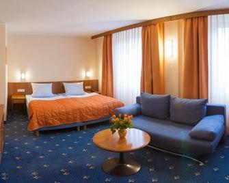Hotel Rubin - Düsseldorf - Bedroom
