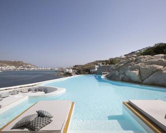 Dreambox Mykonos Suites - Mykonos - Pool