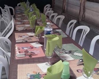 Farmhouse gite 6/9 persons near Sarlat - Prats-de-Carlux - Restaurant