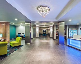 Holiday Inn Express & Suites Killeen 假日酒店- 胡德堡地區 - 基林 - 基林 - 大廳