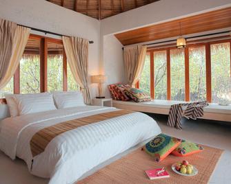 The Blue Sky Resort@ Koh Payam - Mueang Ranong