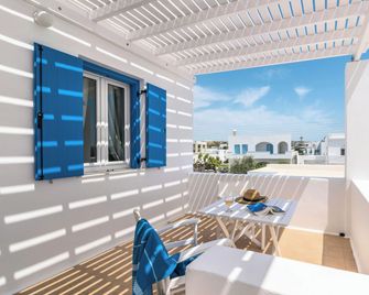 Livanios Studios - Adamantas - Balcón