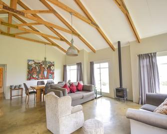 Roodepoort Farm Self Catering - Clarens - Living room