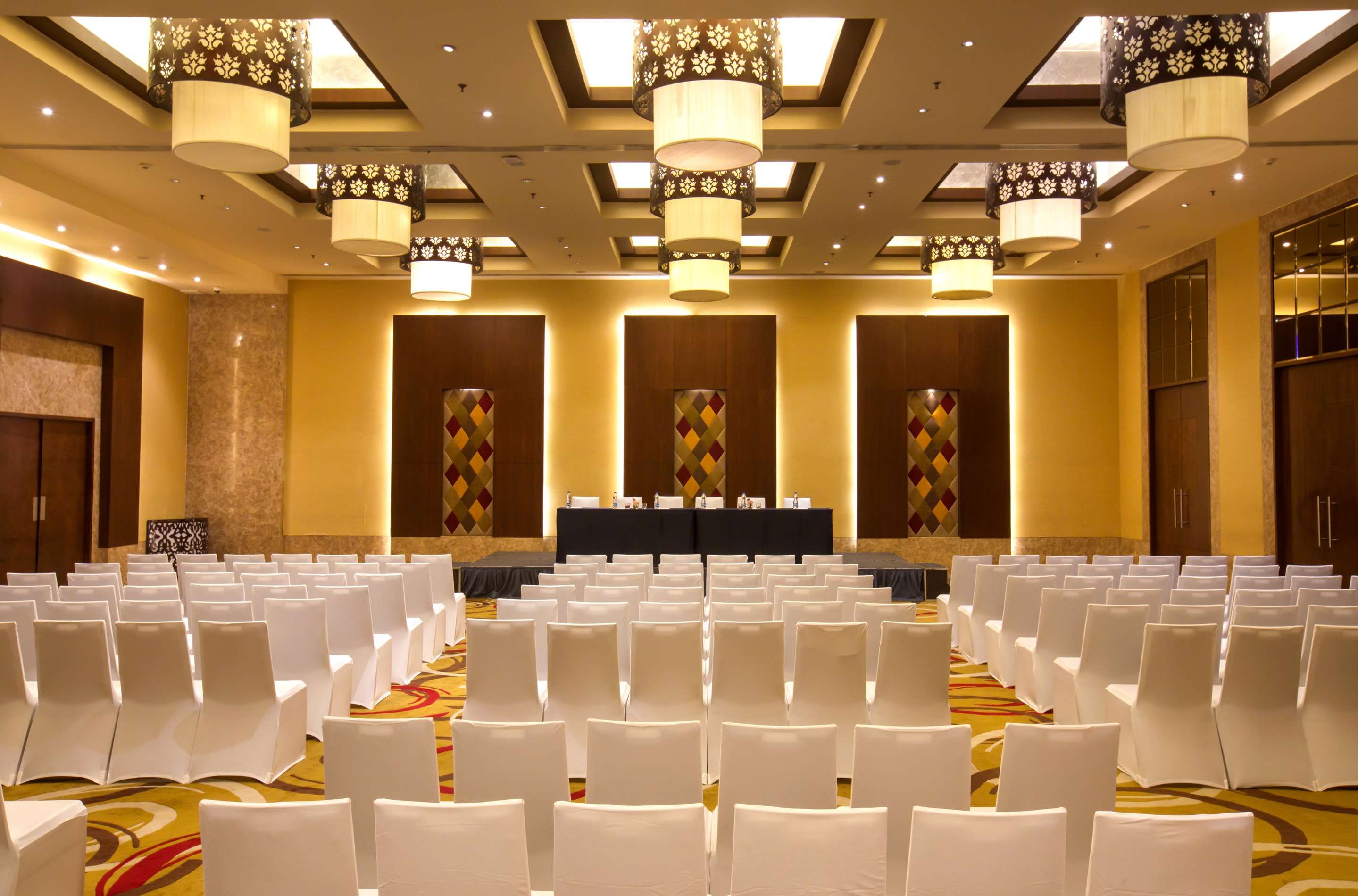 Radisson Blu Hotel Chennai City Centre - Chennai - Salle de réunion