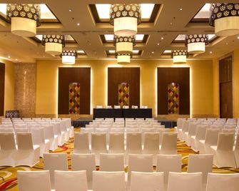Radisson Blu Hotel Chennai City Centre - Chennai - Meeting room
