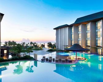Fairfield by Marriott Belitung - Tanjung Pandan - Pool