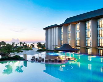 Fairfield by Marriott Belitung - Tanjung Pendan - Piscine