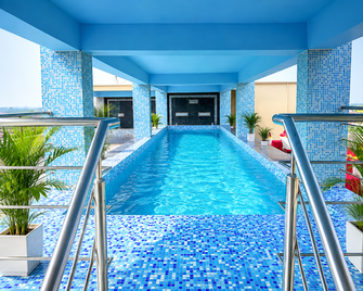 Goroomgo Hotel Coral Suites Puri - Puri - Pool