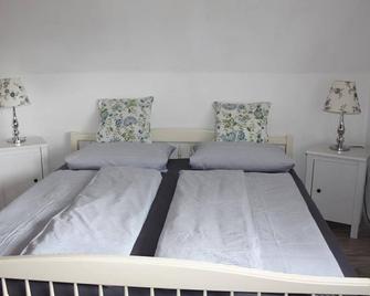Ferienwohnung Seestern - apartment/apartment, bath, WC - Wahlstedt - Schlafzimmer