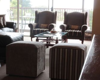 Sunnyridge Lodge - East London - Sala d'estar