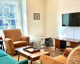 Clover Cottage - Old Town - Alexandria - Salon