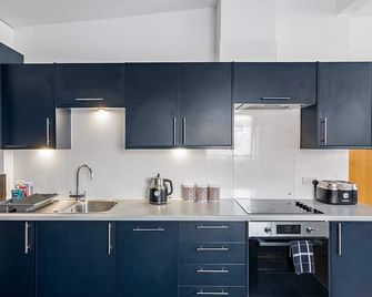 City Centre Spacious Apartment - Exeter - Cuisine