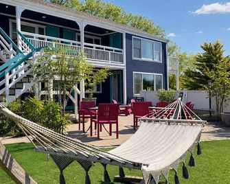 The Foxberry - Provincetown - Patio
