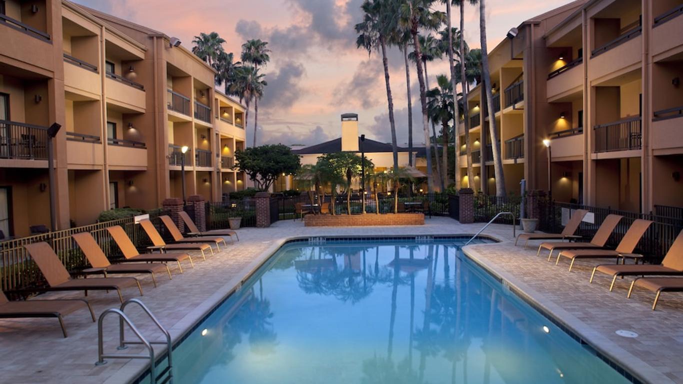 Courtyard St. Petersburg Clearwater
