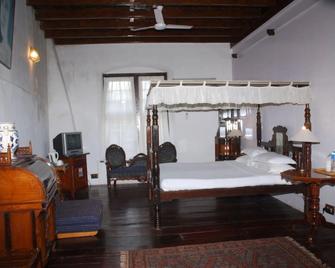 Old Courtyard Hotel - Kochi - Camera da letto