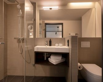 Pierdrei Hotel Hafencity Hamburg - Hamburgo - Baño