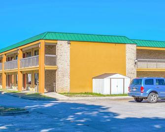 Magnuson Hotel Williamston - Williamston - Будівля