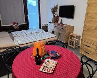 Petite Maison Larice - Pila - Sala pranzo