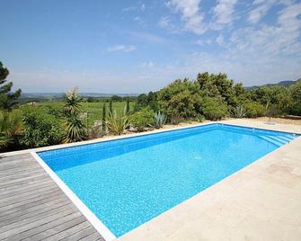 6 miles from Vaison-la-Romaine, villa with modern decor, heated pool - Mérindol-les-Oliviers - Piscina