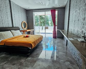 Margarita Surf Hostel Canggu - North Kuta - Schlafzimmer