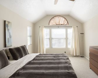 Newly Renovated Ski Home with Spa Close to Snowbird/Alta/Solitude/Brighton - Alta - Ložnice