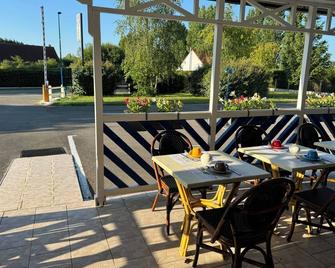 Les Augustines - Rue - Patio
