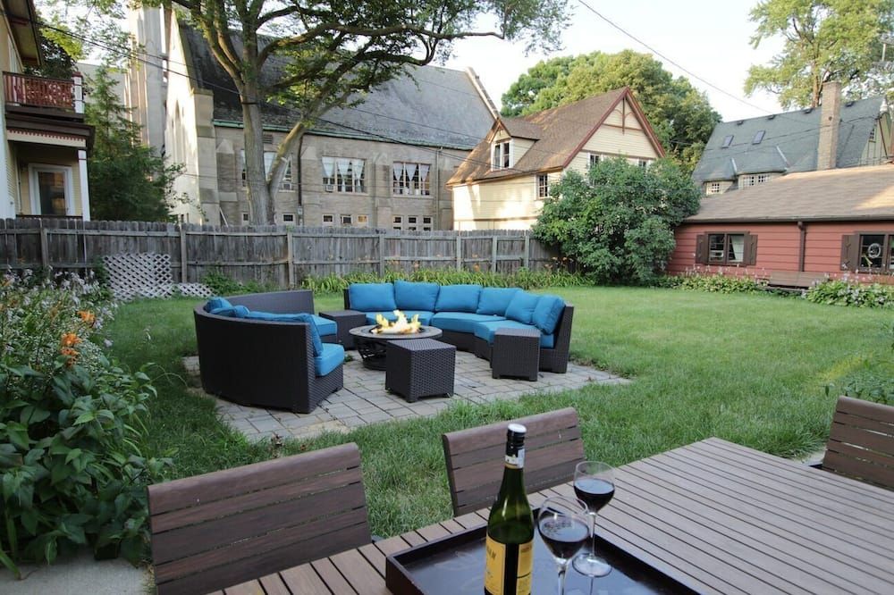 Patio view of Sunny Jumbo Studio in the Heart of Oak Park