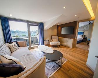 The Palm Bosphorus Hotel - Istanbul - Living room