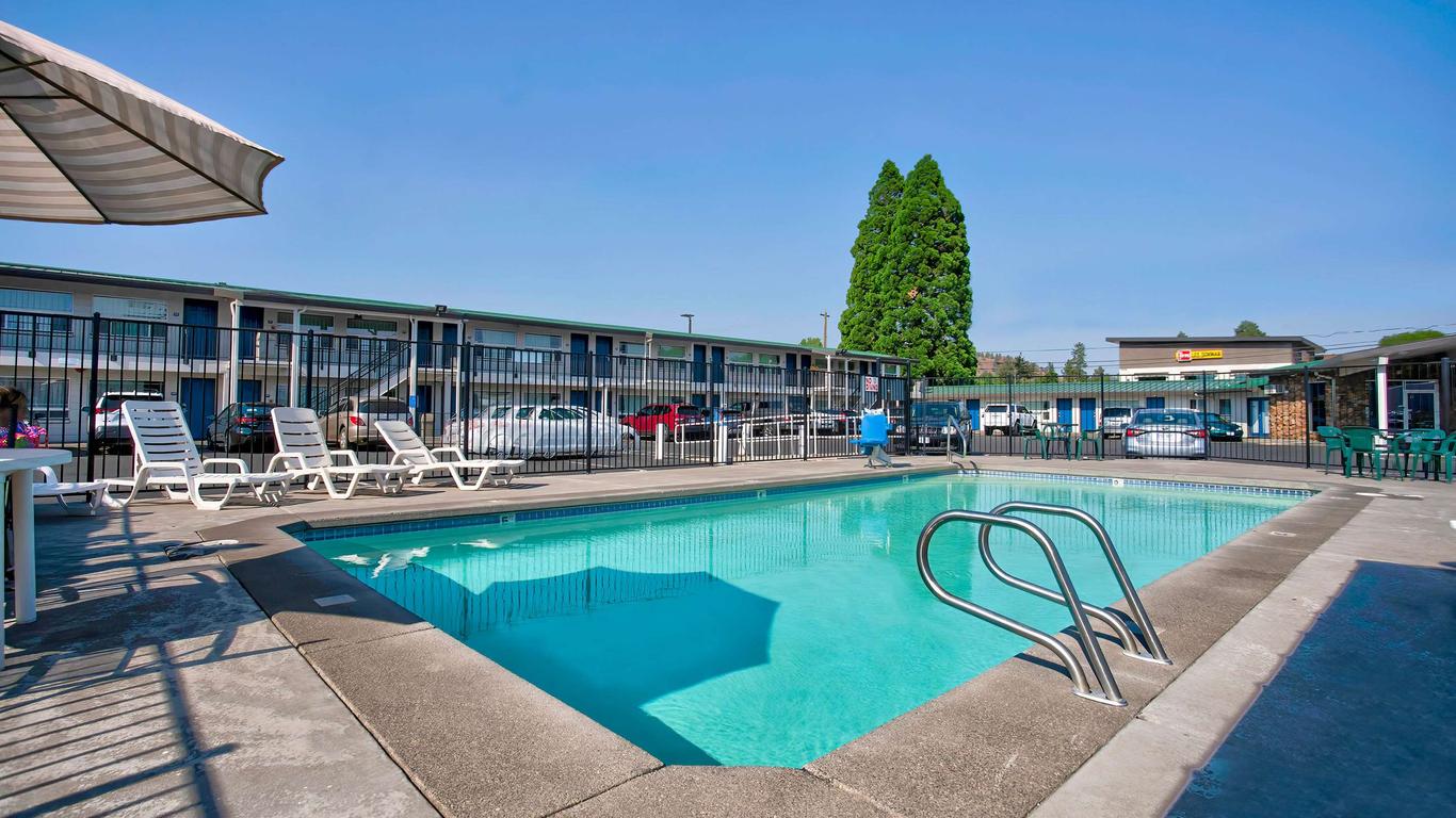 موتل 6 بيند، أوريجون