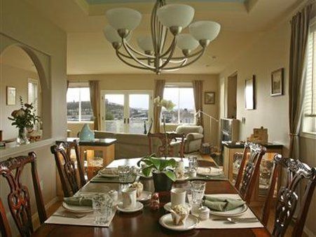 Sleeping Bulldog Bed and Breakfast - סיאטל - חדר אוכל