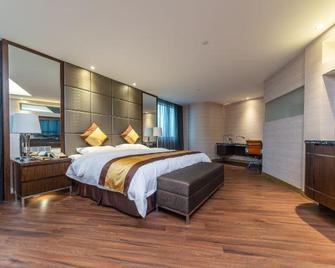 Bestride Hotel (Changsha Houjiatang Metro Station) - Changsha - Bedroom