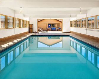 El Castell Motel - Monterey