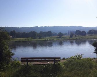 Ferienwohnung an der Elbe - Dresde - Vista del exterior