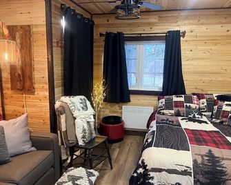 Cozy Tiny Home - Beresford
