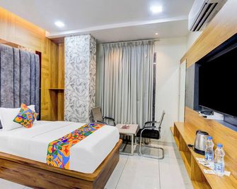 Fabhotel Vishnu Grand - Rājahmundry - Slaapkamer