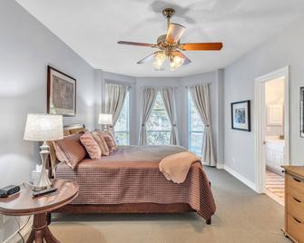 Spacious Urban Uptown Retreat 3 Bedroom Townhouse - Ντάλας - Κρεβατοκάμαρα