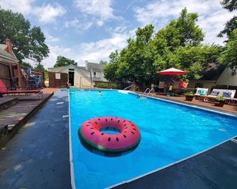 Blacksburg Bed & Breakfast - Blacksburg - Bazén