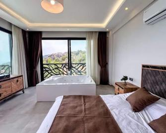 Luxury Villa for 6 People with Sea View 48-10396 - Fethiye - Bedroom