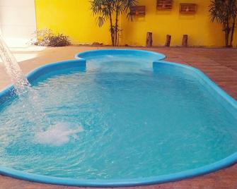 호텔 아라카주 익스프레스 - 아라카주 - 수영장