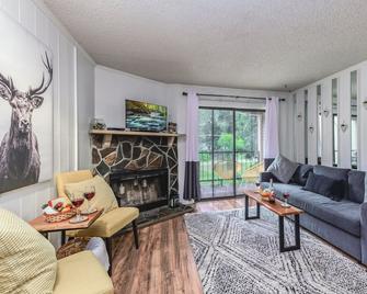 Canyon Creek Lodge 208 - Wildcat Den - Ruidoso - Sala de estar