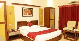 Grand Regency Hotel - Bahāwalpur - Bedroom
