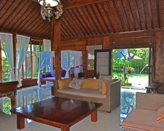 Joglo Villa Bali - Denpasar - Sala de estar