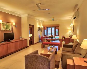 Angsana Oasis Spa & Resort - Bengaluru - Living room