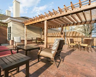 Homewood Suites by Hilton Columbus - Hilliard - Hilliard - Патіо