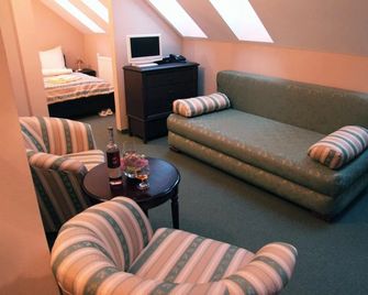 Boutique Hotel Empress - Rožňava - Living room