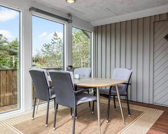 2 bedroom lovely home in Thisted - Nørre Vorupør - Comedor