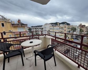 Damlatas Elegant Aparthotel - Alanya - Balkon